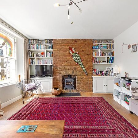 Apartamento Veeve - Cosy In The Heart Of Angel Londres Exterior foto