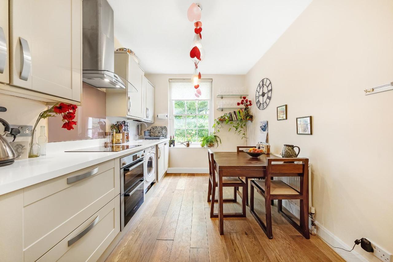 Apartamento Veeve - Cosy In The Heart Of Angel Londres Exterior foto