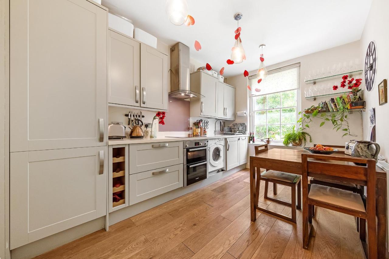 Apartamento Veeve - Cosy In The Heart Of Angel Londres Exterior foto