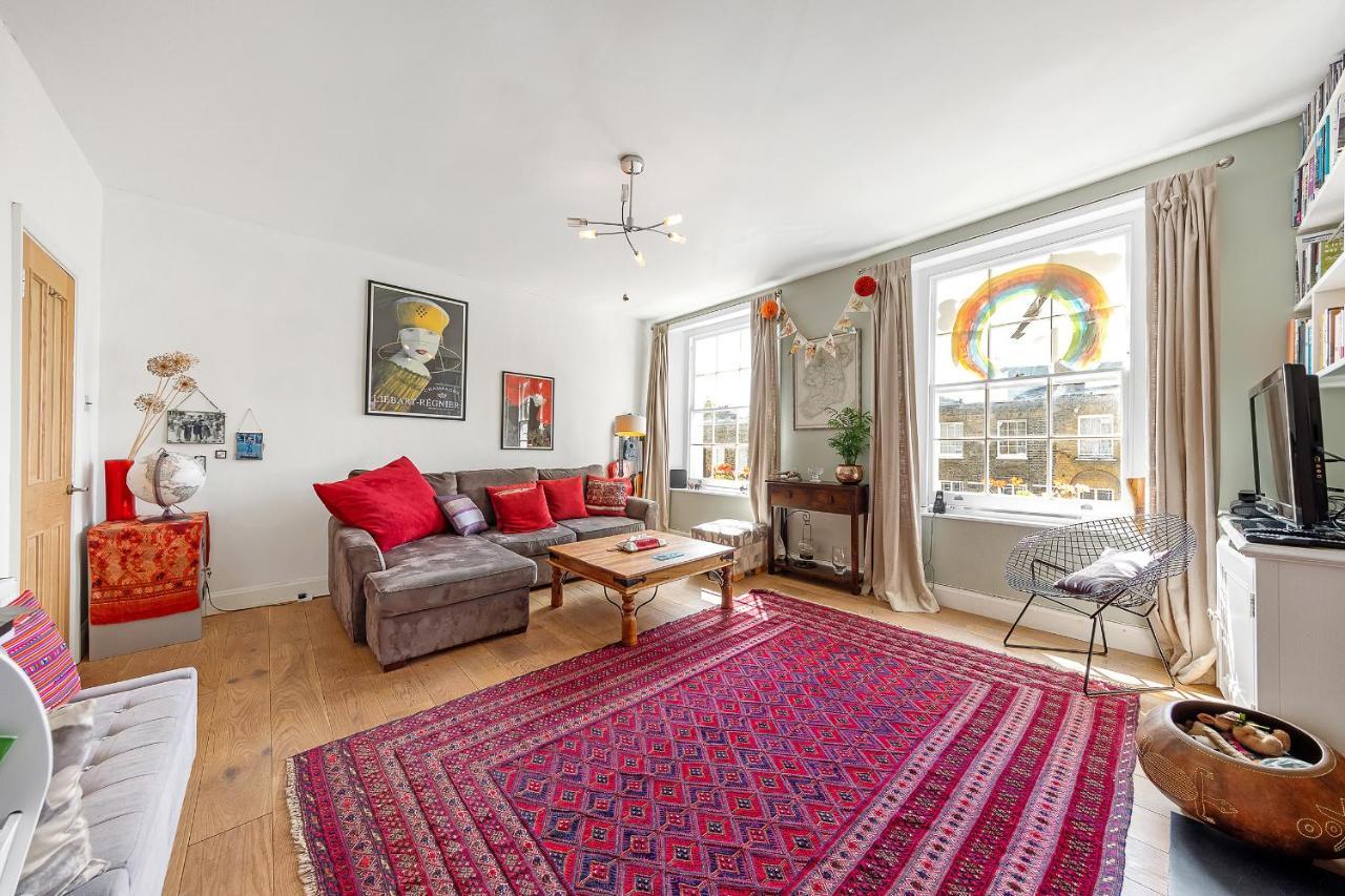 Apartamento Veeve - Cosy In The Heart Of Angel Londres Exterior foto